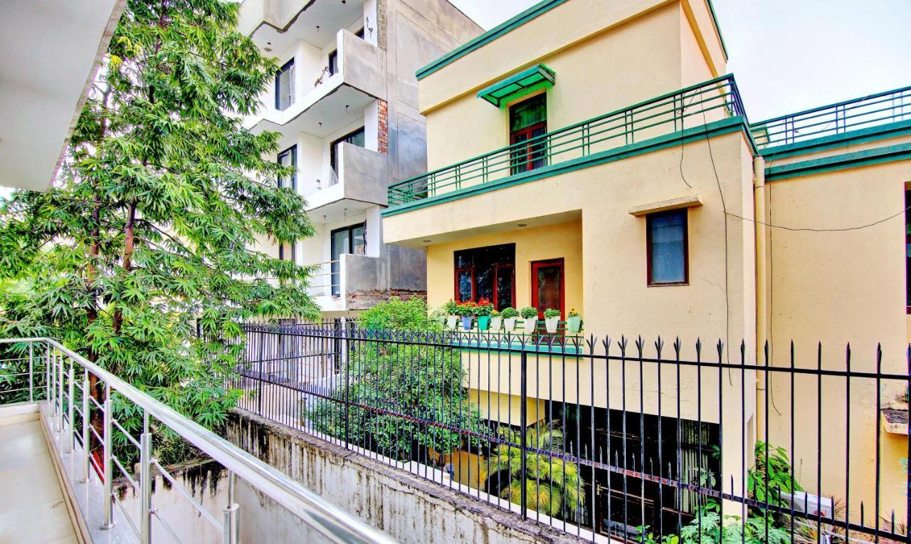 Treebo Sai Village Gold Souk - Sec 43 Gurgaon Eksteriør bilde