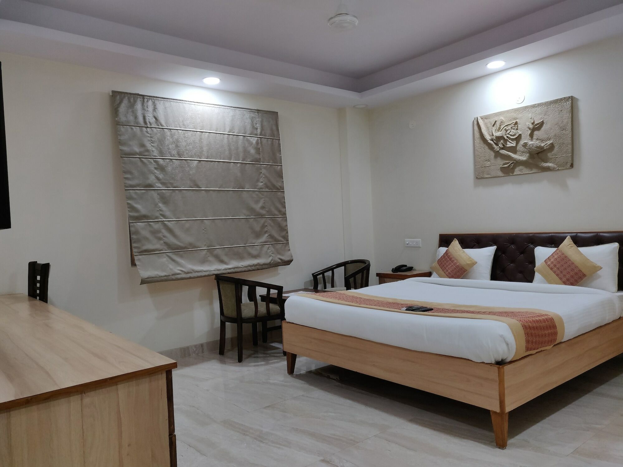Treebo Sai Village Gold Souk - Sec 43 Gurgaon Eksteriør bilde